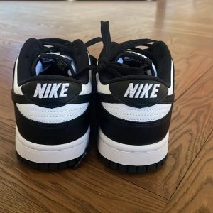 Panda dunks  - Helt nya panda dunks. Säljer pga fel storlek, Har boxen men den är i lite dålig kondition