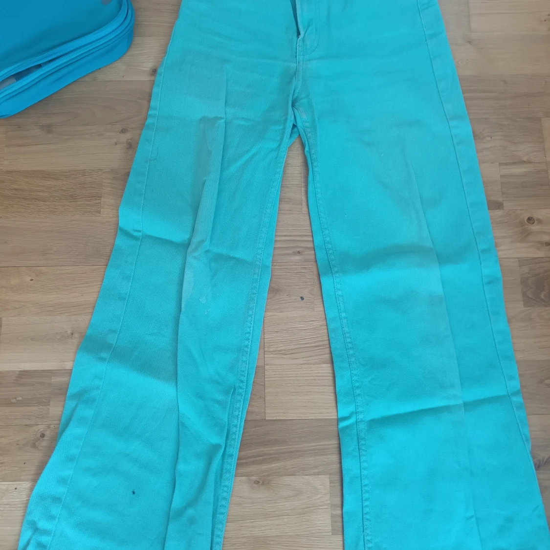 Två pack jeans i slk 32 - 90