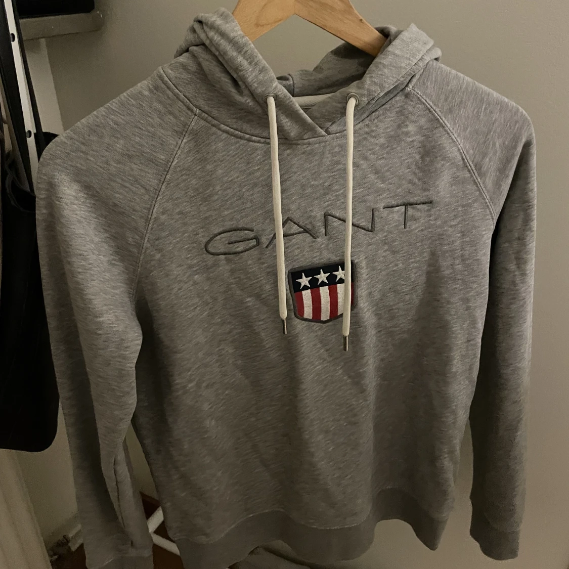 Grå gant hoodie 