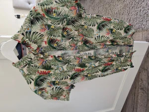 Skjorta från Blend - Skjorta från blend i storlek M, den är dock en aning liten i storleke. Mycket bra skick