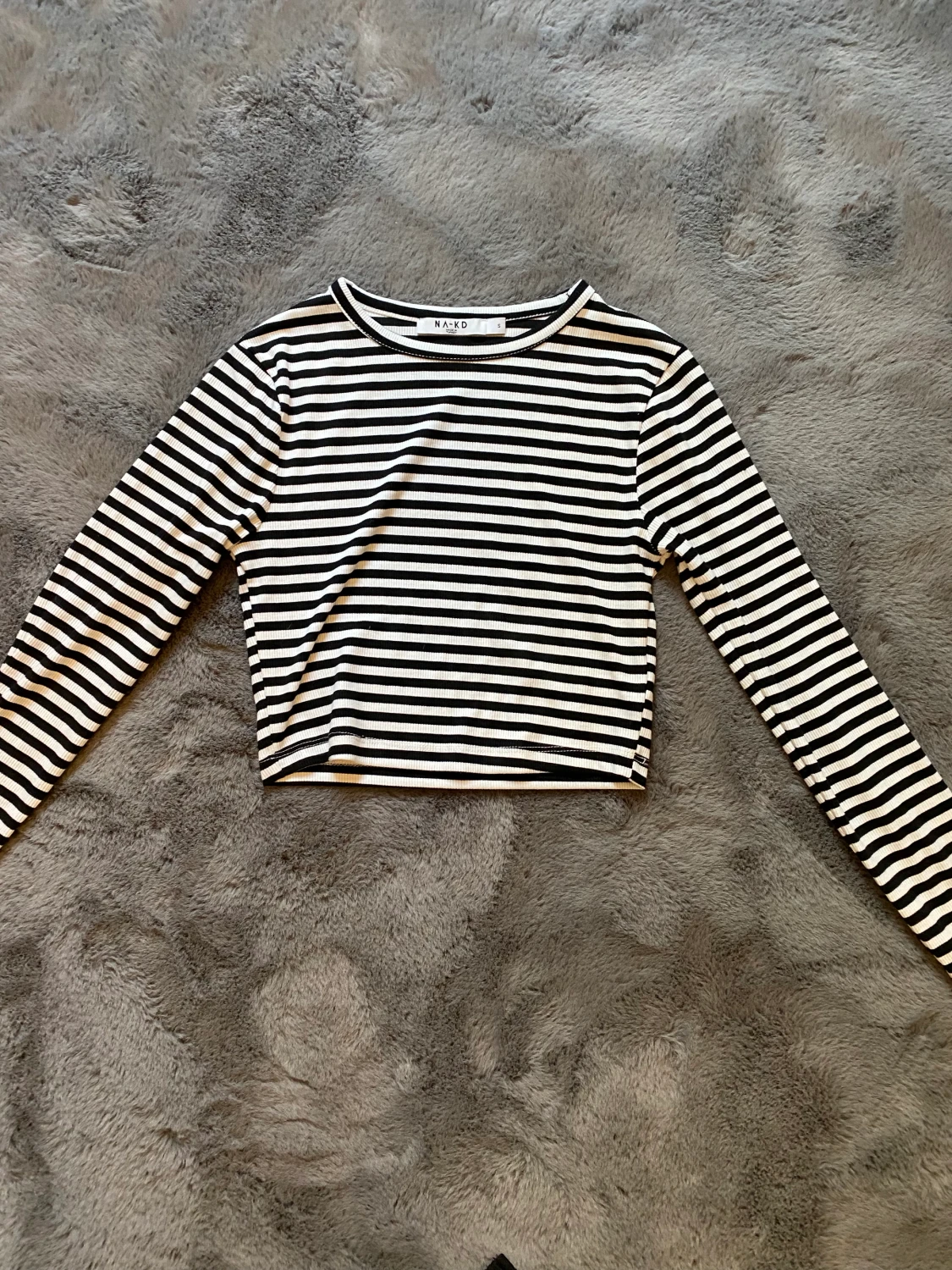 Oanvänd tröja nakd  - 90