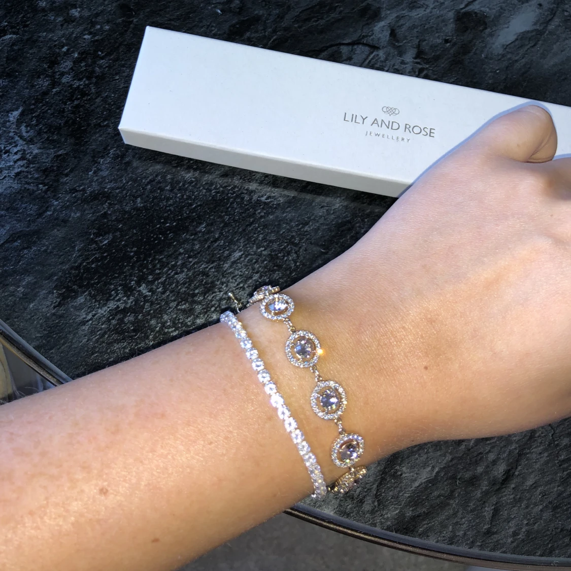 Lily and Rose armband - 90