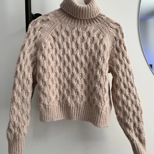 Stickad polo - Tjock polotröja