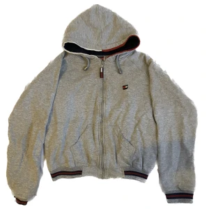 Vintage Tommy Hilfiger - Vintage kofta från Tommy Hilfiger äkta. Bra skick🩵