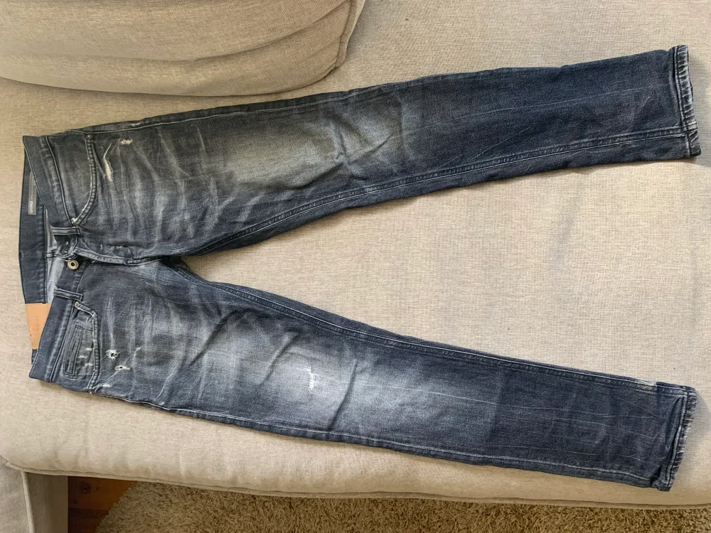 Size 30  Mörkgrå Modell:George. Jeans & Byxor.