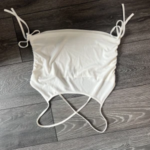 Kläddump  - Kläddump endast kläder jag vill bli av med!❤️‍🔥 Tröja 1 från Gina Tröja 2 Newyorker  Klänning 3 HM