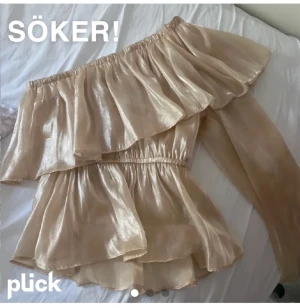 Guldig blus - Söker denna blus i storlek S/36, skriv om ni har och vill sälja❤️