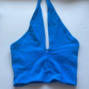 Halterneck Zara - Storlek M, 50kr+ frakt