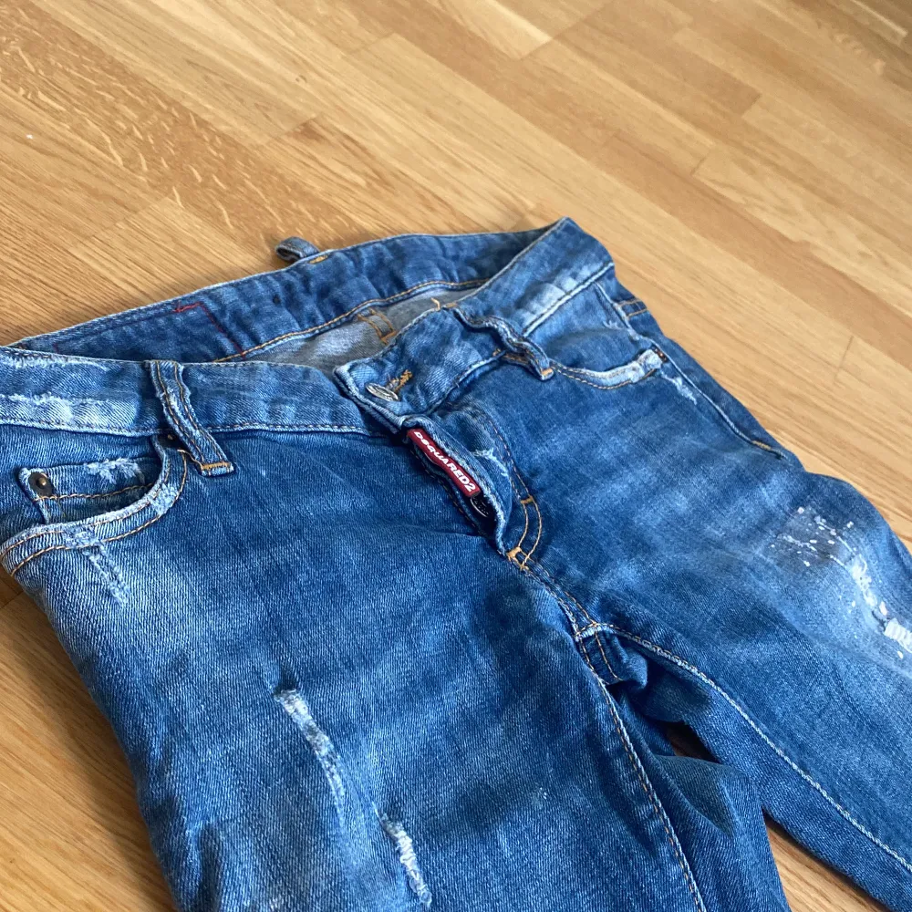 Lågmidjade dsquared2 jeans  Storlek: 42 (italiensk storlek) . Jeans & Byxor.