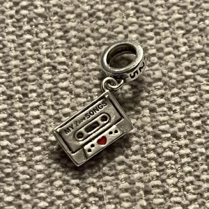 Berlock - Berlock från Gnoce.