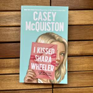 Casey McQuistons - I Kissed Sarah Wheeler, populär bok på tiktok 