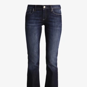 Mavi bootcut jeans - Säljer dessa jättefina bootcut jeans från Mavi, då dem är för små för mig och passa mig när jag var runt 163/164cm. Original pris 629