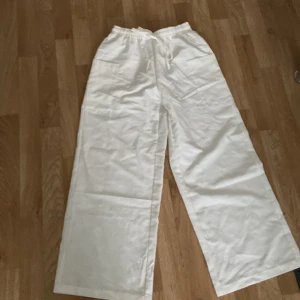 Linnebyxor  - Vita linnebyxor från shein