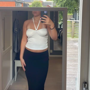 Vit topp  - Vit topp från Gina som aldrig kom till användning🤍köparen står för frakten❤️‍🔥