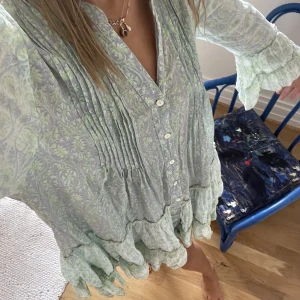 Drömmigaste klänningen - Mamma Mia, Grekland, Italien.. klänningen har allt .  Köpt i Spanien 