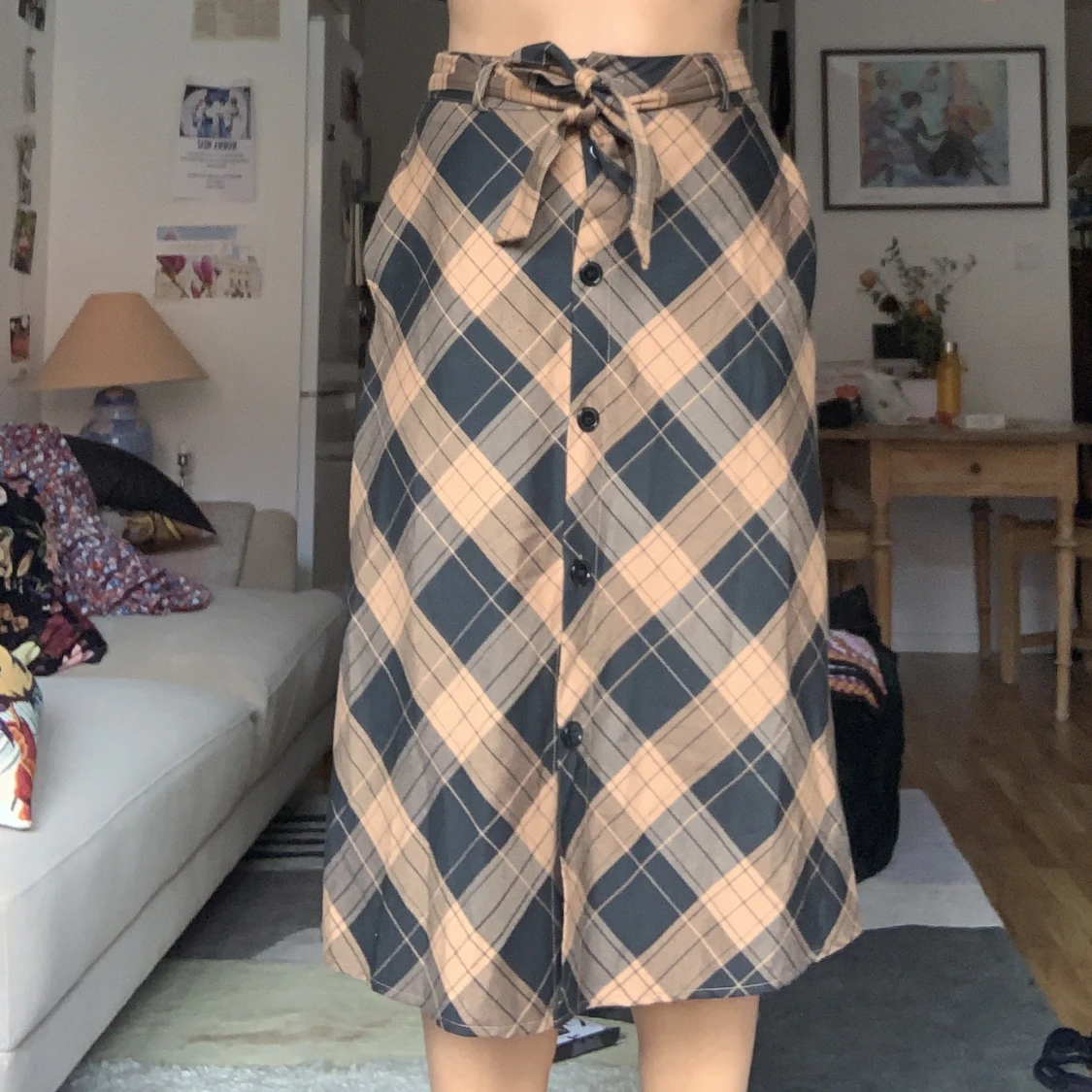 Rutig kjol med skärp