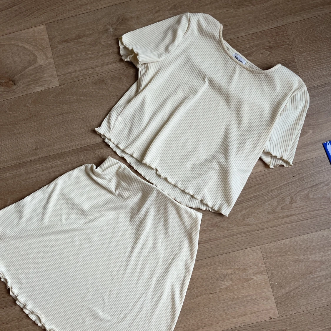 Gult ribbat set strl. XS - 91