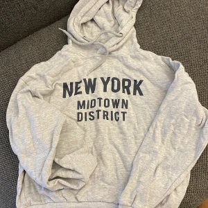 Huvtröja - Från lager 157 knappt använd