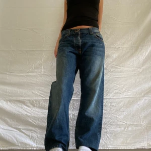 Baggy jeans  - Baggy jeans i bra skick! Midjemått 82 innebenslängd 75 cm