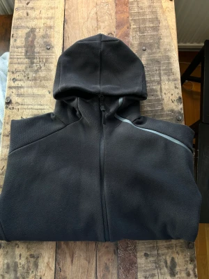 Adidas sports zipper - S - Zip hoodie from Adidas, used thrice. 