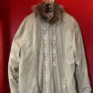 Vinterjacka  - Vinterjacka perfekt för höst och vinter 🥶 🥶 