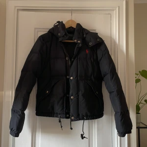 Ralph lauren dunjacka - Dunjacka från Ralph Lauren, använt skick men hel. 