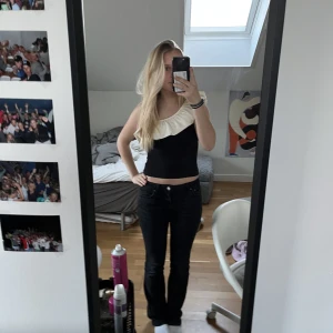 Volang topp - Super fin volang topp från H&M, aldrig använd