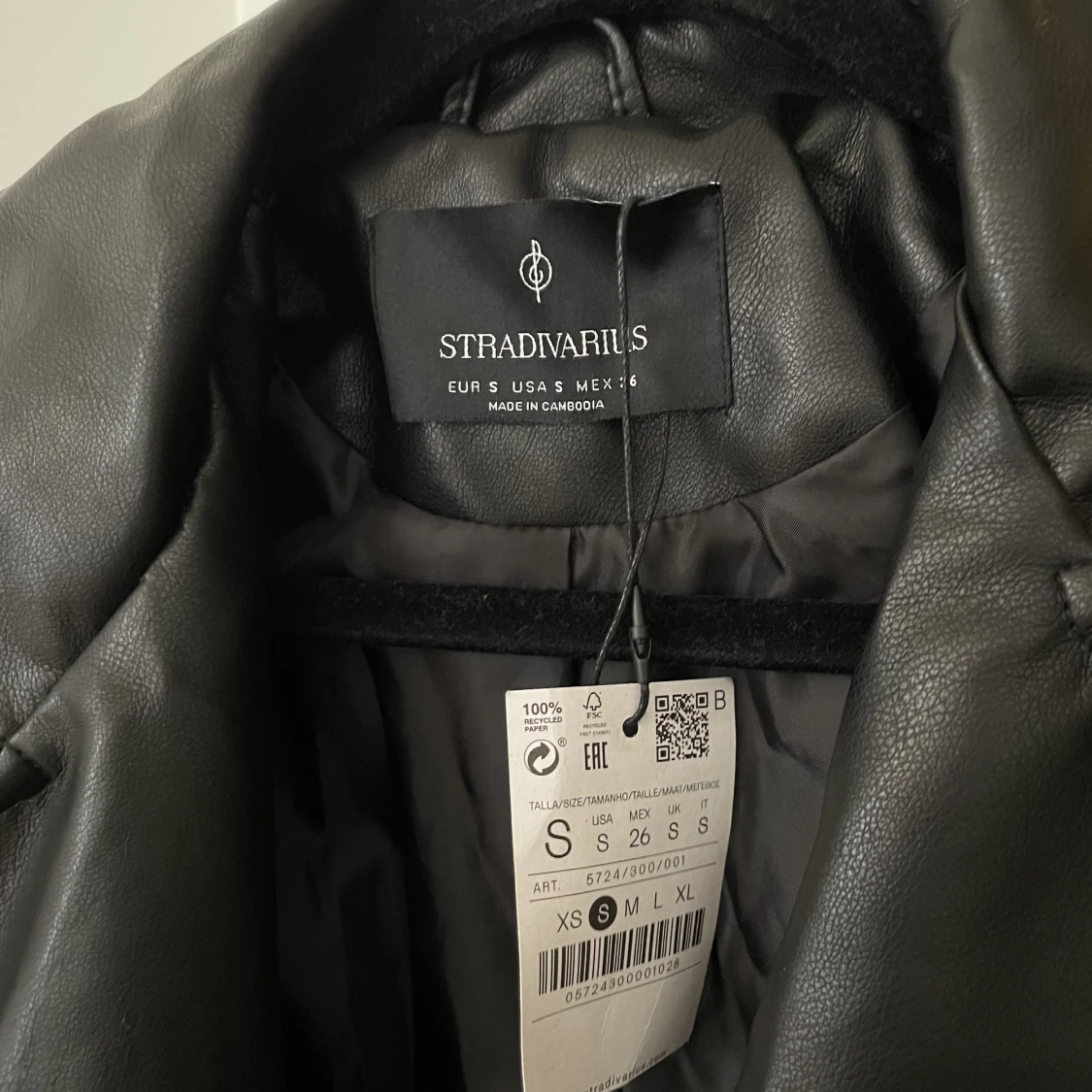 Oversized skinnjacka - 90