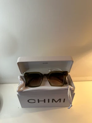 Chimi 04 green - Chimi 04 green. Väldigt bra skick 9/10, allt medföljer! Nypris 1 250kr mitt pris 599.