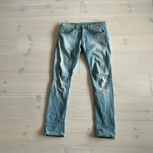 Dondup jeans - Snygga dondup jeans. Ser lite skrynkliga ut på bilden men sitter bra på.