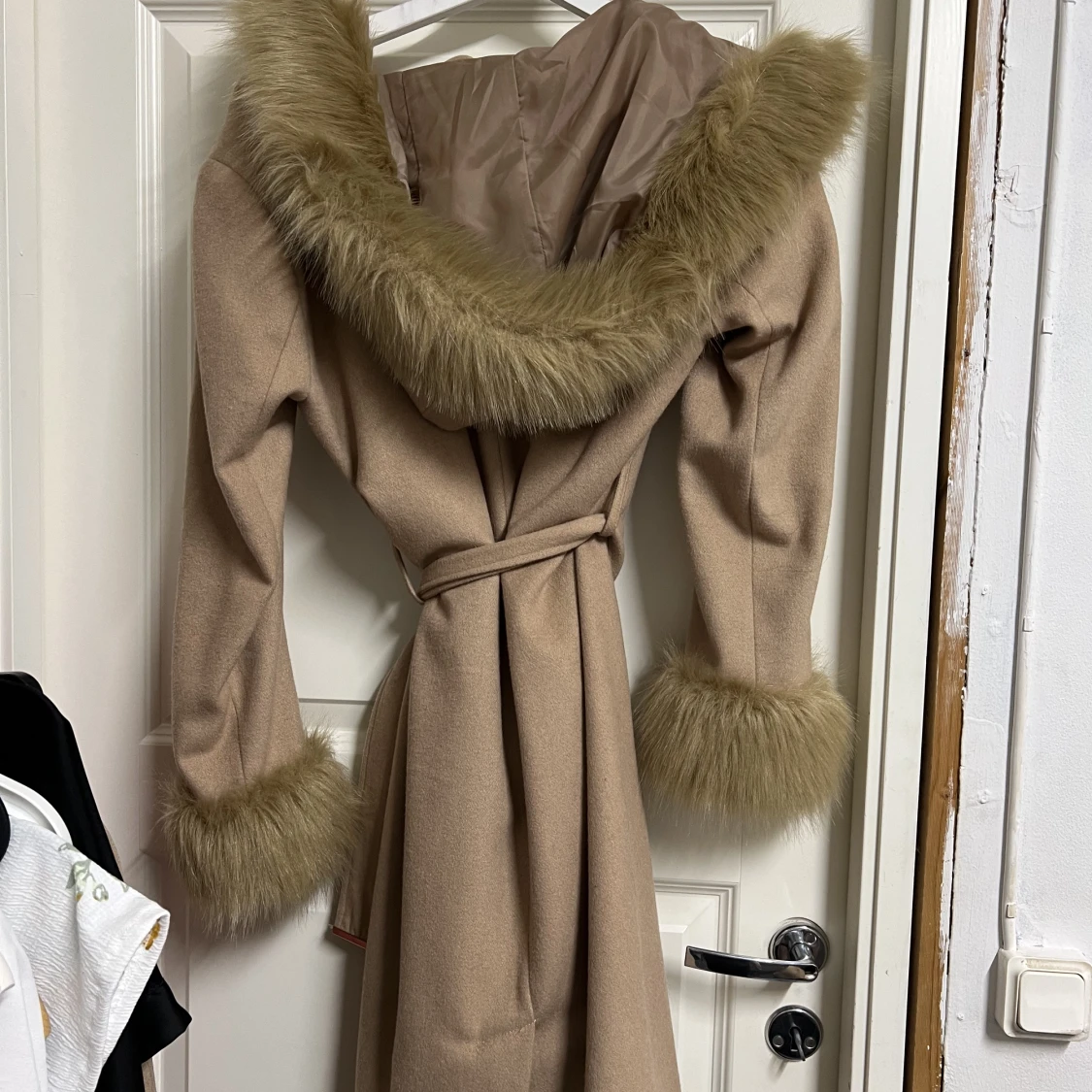 Kappa med päls  - 90