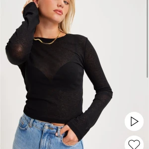 Genomskinlig tröja  - Helt oanvänd