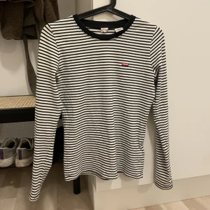 Tröja från Levis - Topp från Levis 