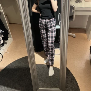 Pyjamas byxor - snygga pyjamasbyxor från shein, flannel