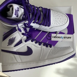 Jordan 1 Hugh court purpel 2.0 - Helt nya aldrig använda  Kvitto finns från kicksnstuff