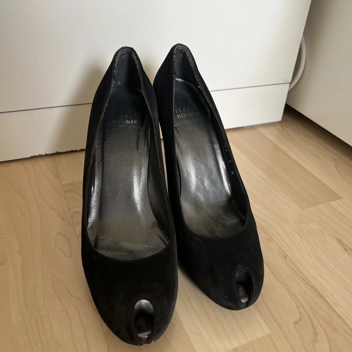 Stuart Weitzman pumps