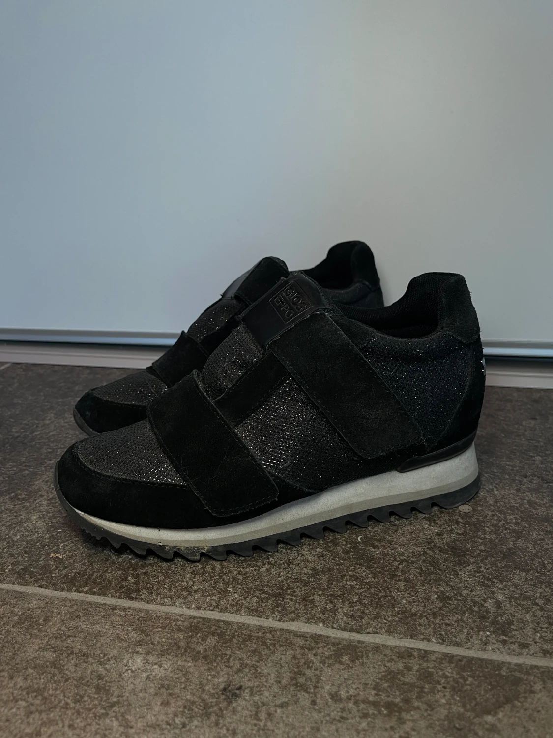 Sneakers från Gioseppo