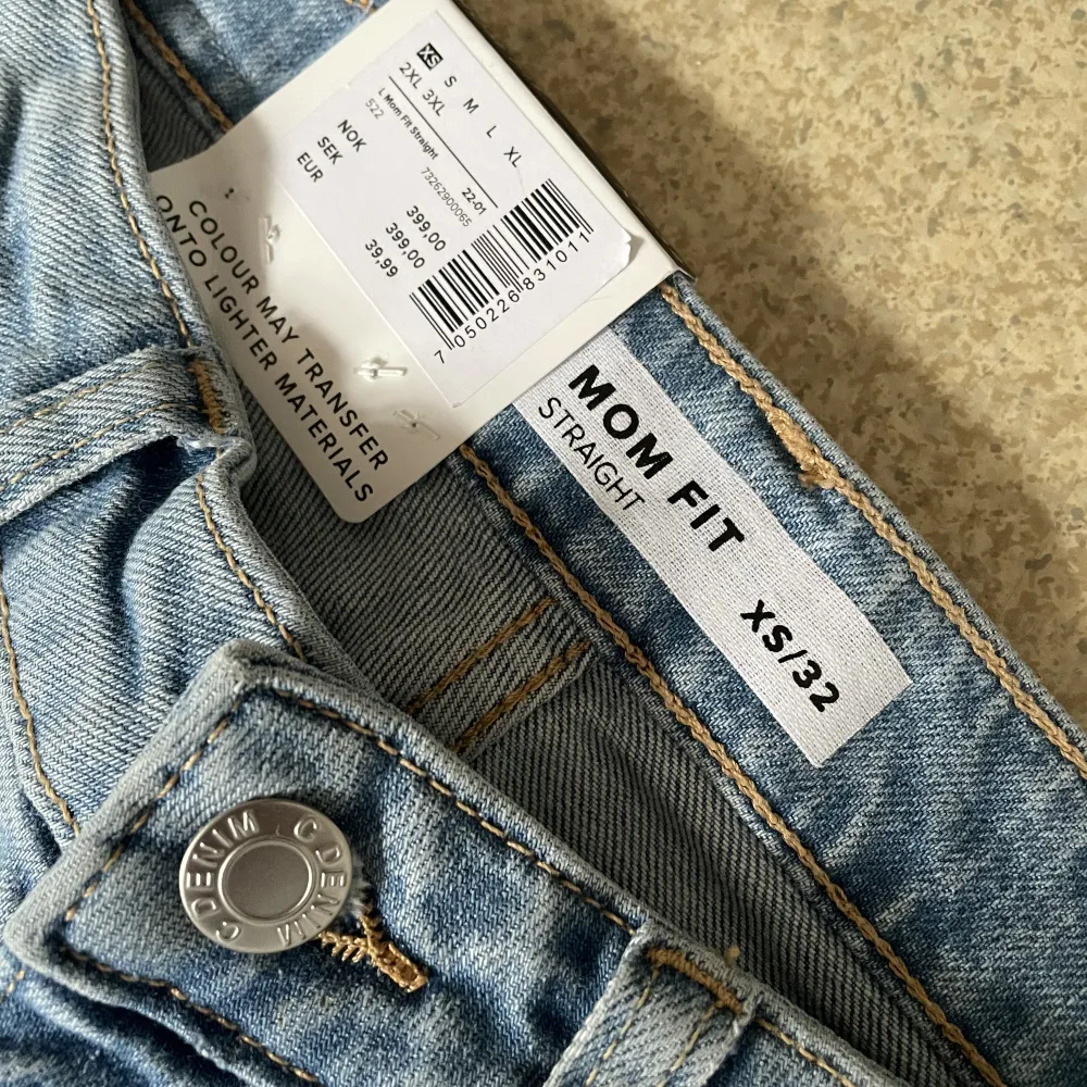 Superfina helt nya jeans från Cubus.  Storlek xs  Nypriset 399. Jeans & Byxor.
