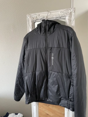 Sail Racing - Säljer nu min sail racing jacka som slutats användas.