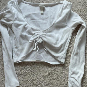  T-shirt / topp  -  tröja / topp från h&m
