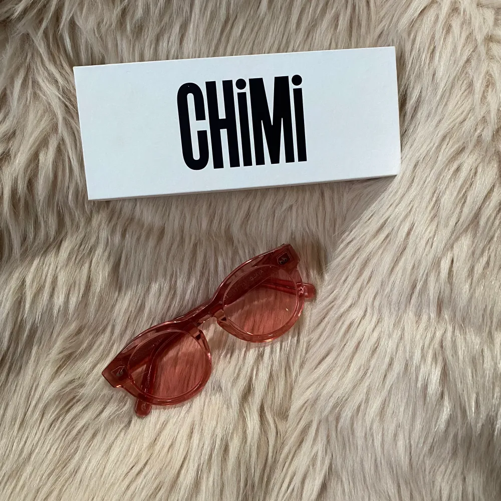 Chimi 003, färg guava. Använda max 1 gång. Accessoarer.