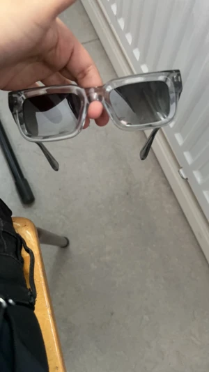 Chimi  - Hej jag säljer mina chimi glassögon modell 5 använda i nytt skick