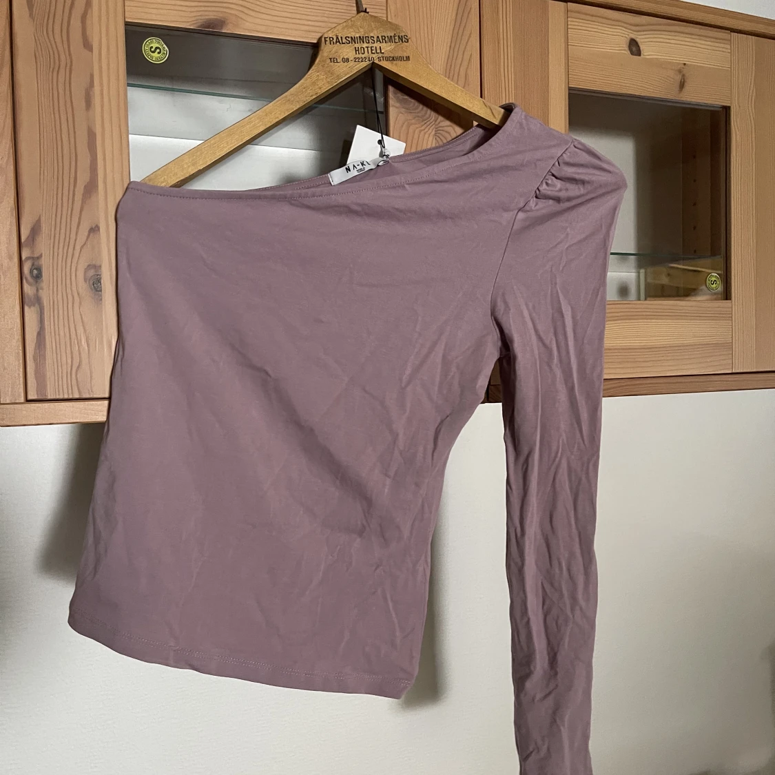 NAKD ONE SHOULDER TOP