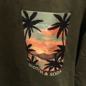 Scotch & Soda Tröja  - En Scotch & Soda tröja, storlek 16, 46 Eu. Small i svenska mått. Tröjan är i bra skick, inga tecken på slitage. 