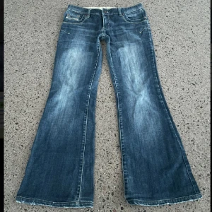 Jeans - Skit snygga jeans som tyvärr inte passade 🫶🏼 skriv privat för mått/bilder💘