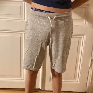 Grå shorts - Plain grå mjuka shorts🔥🔥