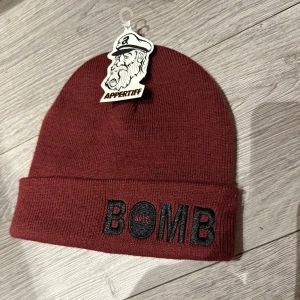 Mössa från appertiff / ny med tags!  - Fin julklapp! Oanvänd! Nypris 349kr  