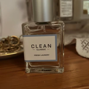 Clean parfym fresh laundry - Liten änvänd 