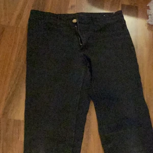 Helt svart jeans tights - Nästan nya svarta fina byxor tights