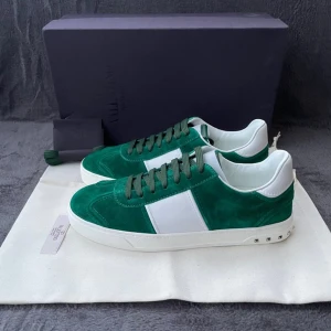 Valentino  - Valentino 